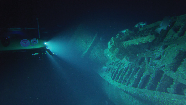 Manned Triton submersible inspecting the wreck of the U-576
