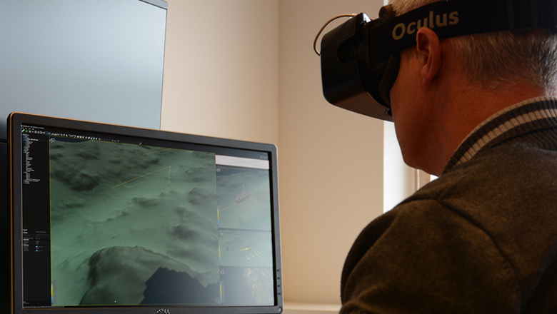 Virtual reality headset for a walk on the wild side in NaviModel